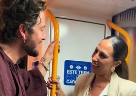 Se encuentra con Manuel Carrasco en el metro y esta es su reacción: «Yo me lo he pasado muy mal, eh»
