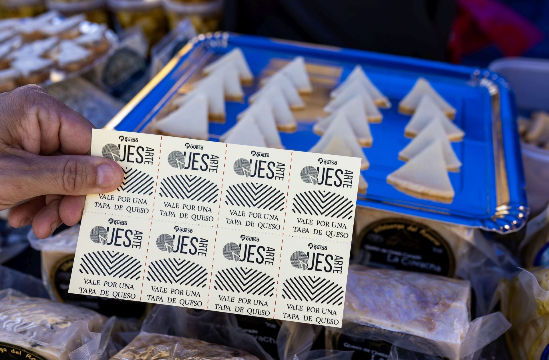 Las imágenes de los mejores quesos de España en la plaza 12 de octubre