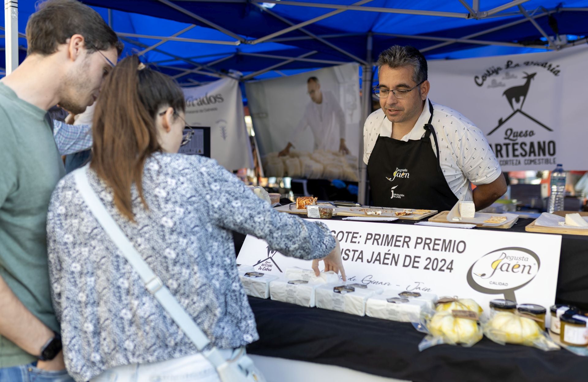 Las imágenes de los mejores quesos de España en la plaza 12 de octubre