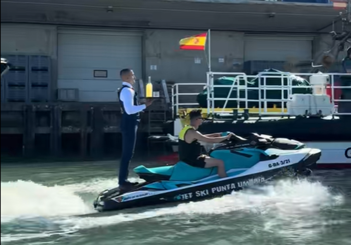 Captura de pantalla del vídeo de Ventura de camino a Totem Punta Umbría