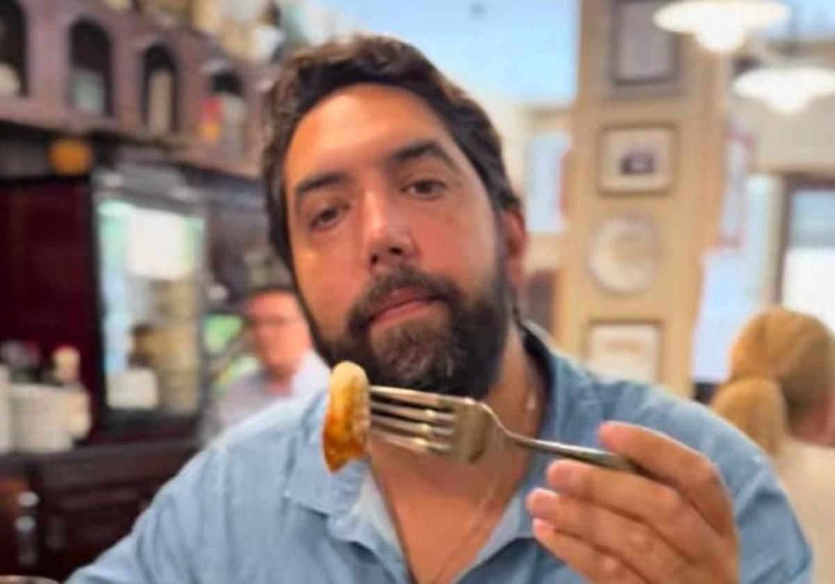 Un conocido influencer sevillano alucina con este restaurante de Huelva