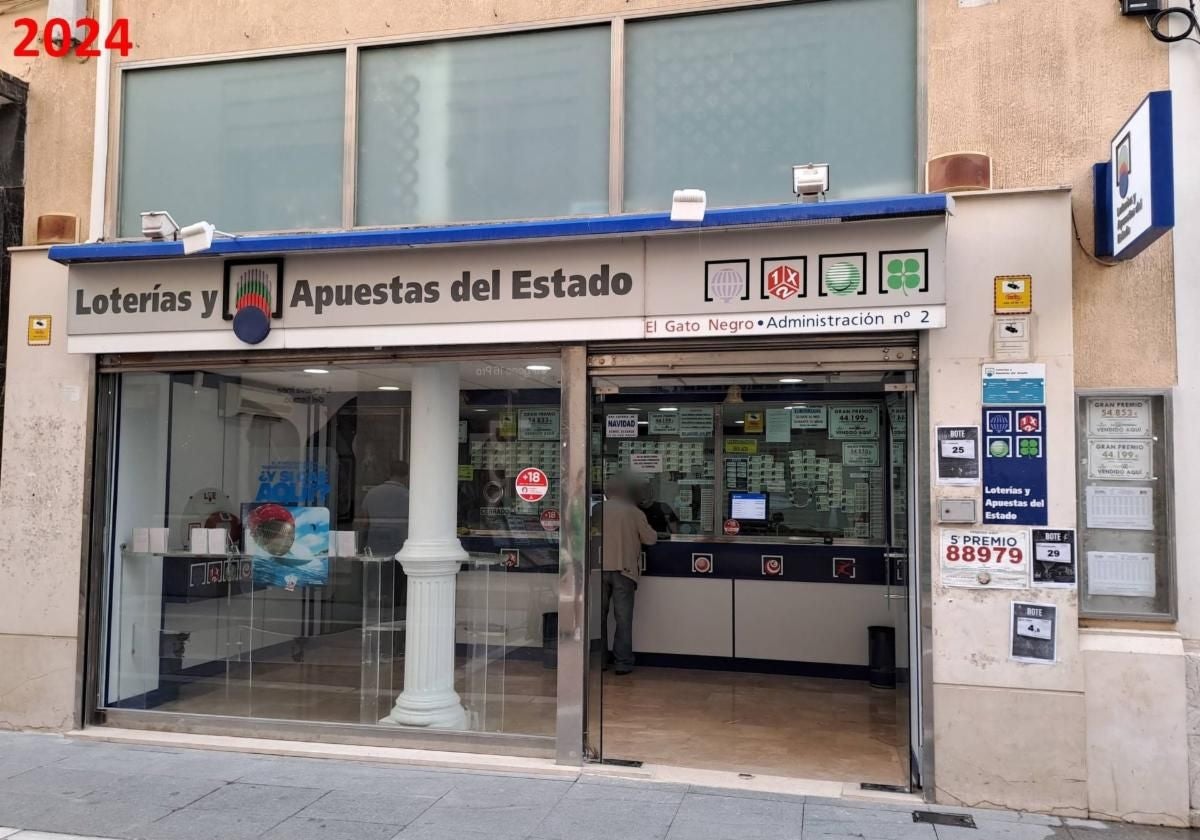 La administración El Gato Negro situada en la calle Bocas de Huelva capital