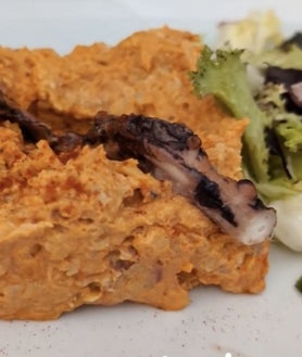 Imagen secundaria 2 - Ensaladilla de caballa de Kalamansi, en El Rompido; de gambas de 'Mar de kñas', en La Antilla y de pulpo de 'La Sal', en Isla Cristina