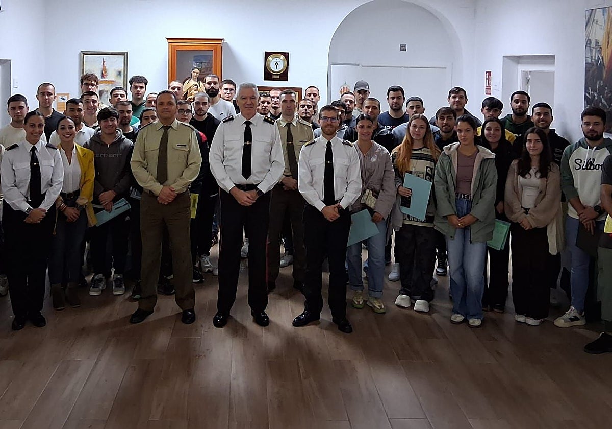 La Subdelegación de Defensa en Huelva reunió en su sede a todos los aspirantes que han obtenido plaza