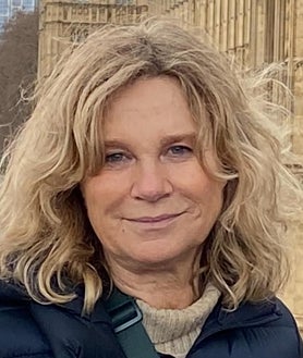 Imagen secundaria 2 - Manuela Romero, y en las imágenes de abajo Mercedes Ramblado (izquierda) y Gloria Puy