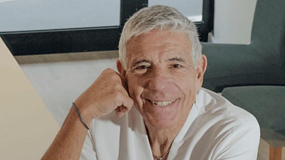 Eduard Estivill, médico especialista en sueño: «Lo ideal es tomar el desayuno a las siete y media u ocho, el almuerzo a la una y la cena a las ocho»