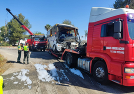 Ascienden a 39 las personas heridas por el vuelco de un autobús de temporeras en el que ha muerto una mujer en Almonte