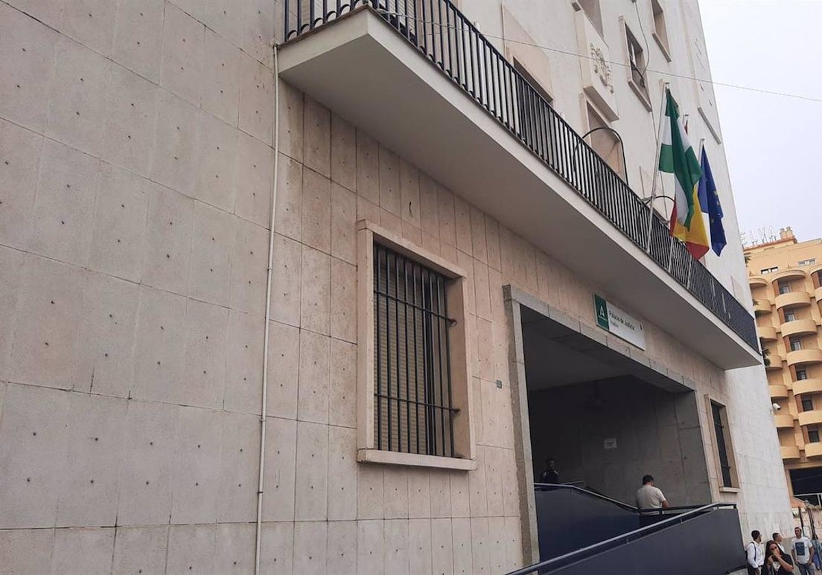 Fachada de la Audiencia Provincial de Huelva