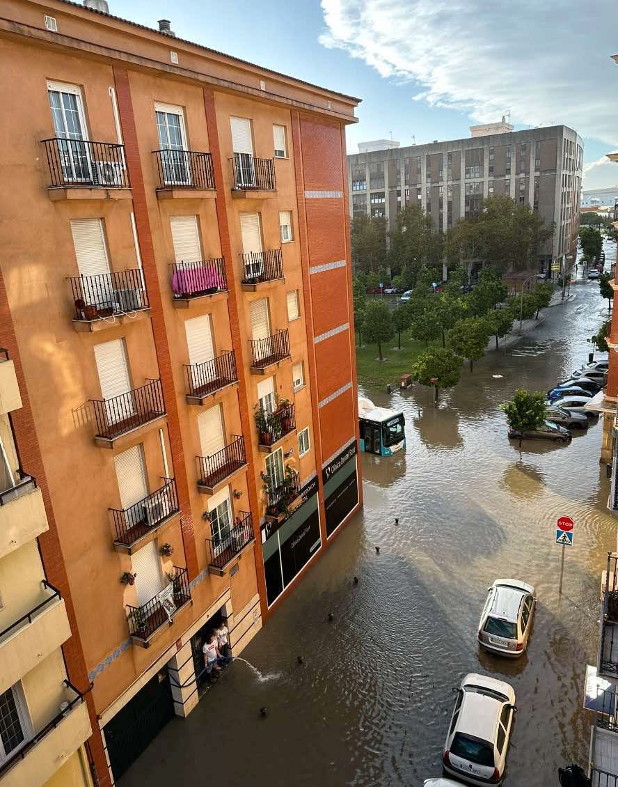 La Avenida de Alemania, inundada