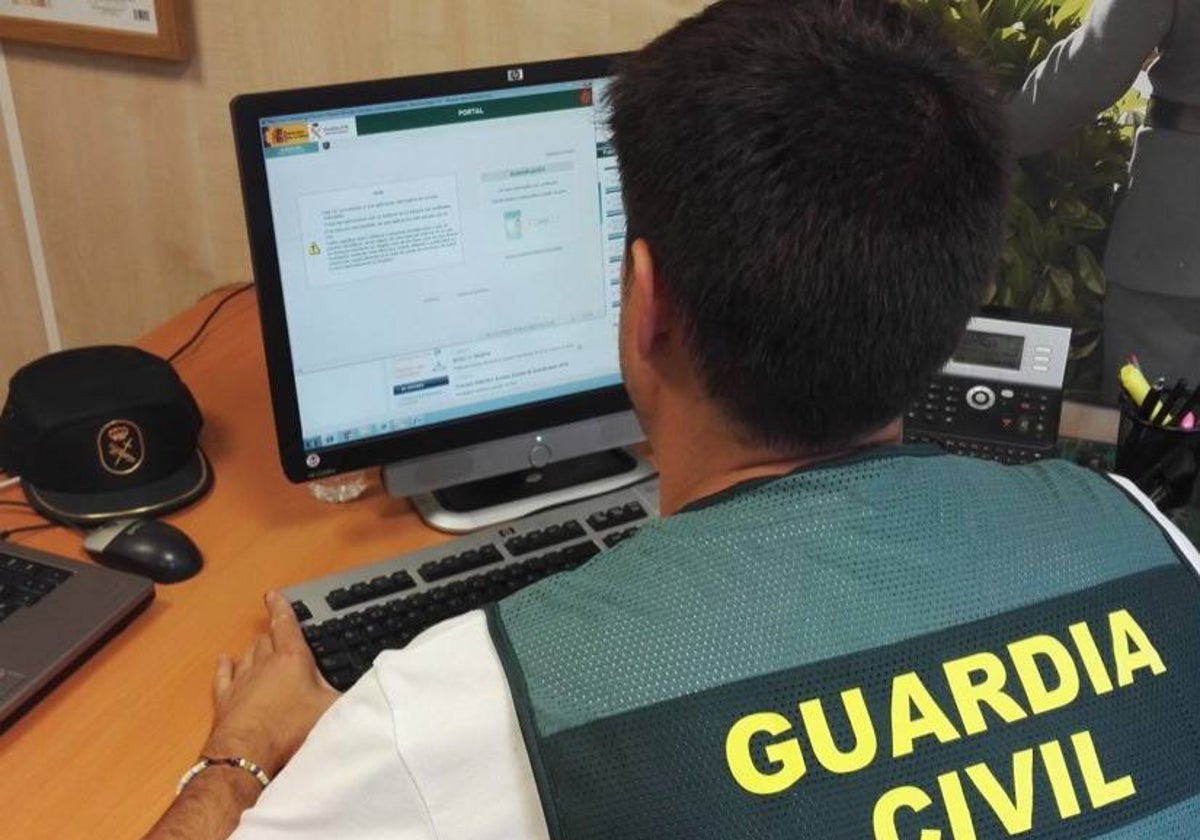 La Guardia Civil ha detenido a dos personas en Sevilla