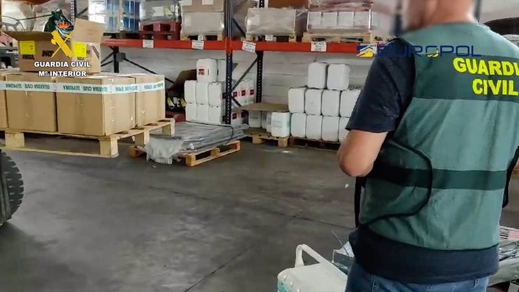 Investigan a seis personas por comercializar desde Doñana productos fitosanitarios que están prohibidos en España