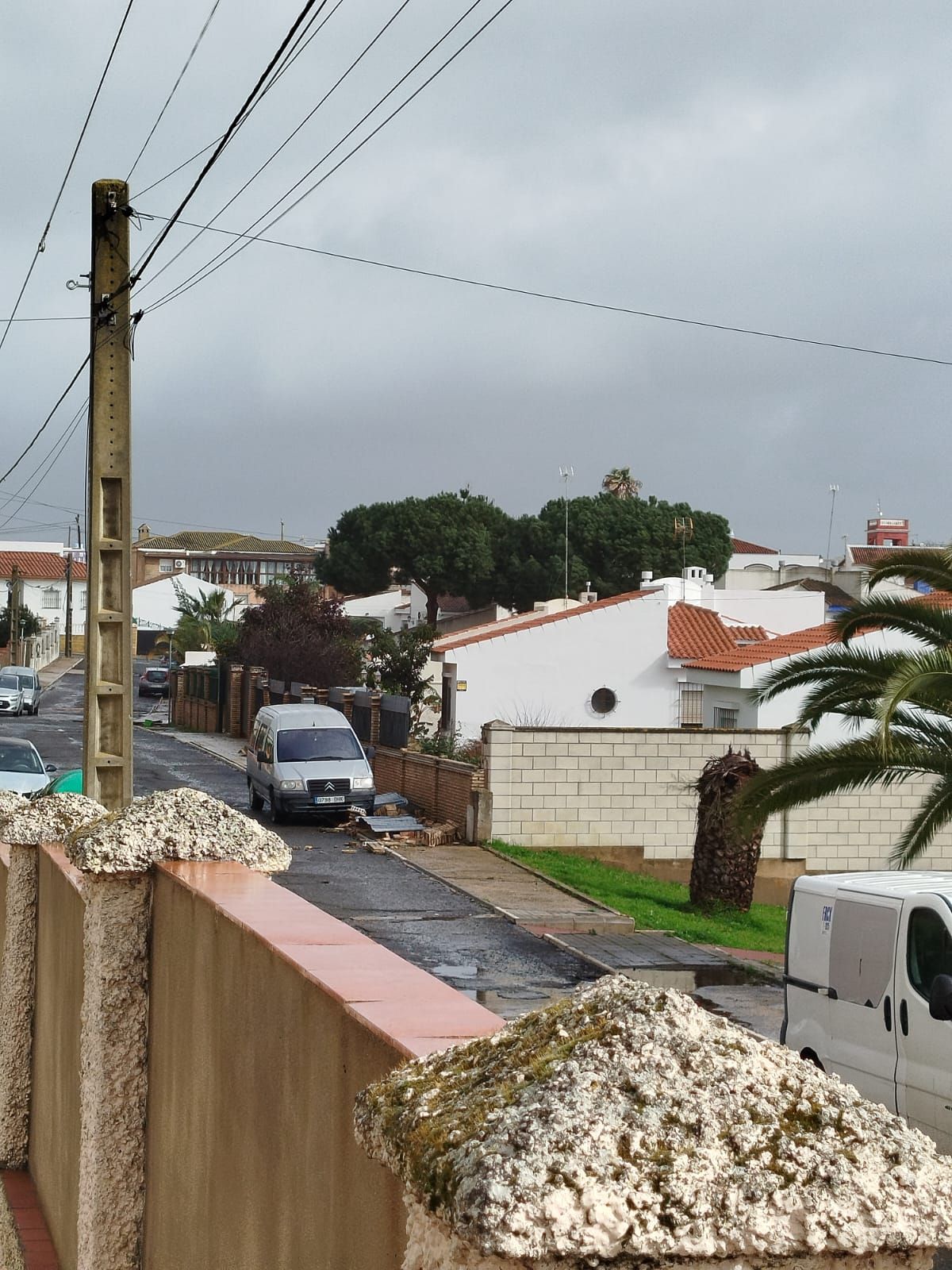 Las imágenes de los destrozos que ha causado un tornado entre Ayamonte e Isla Cristina