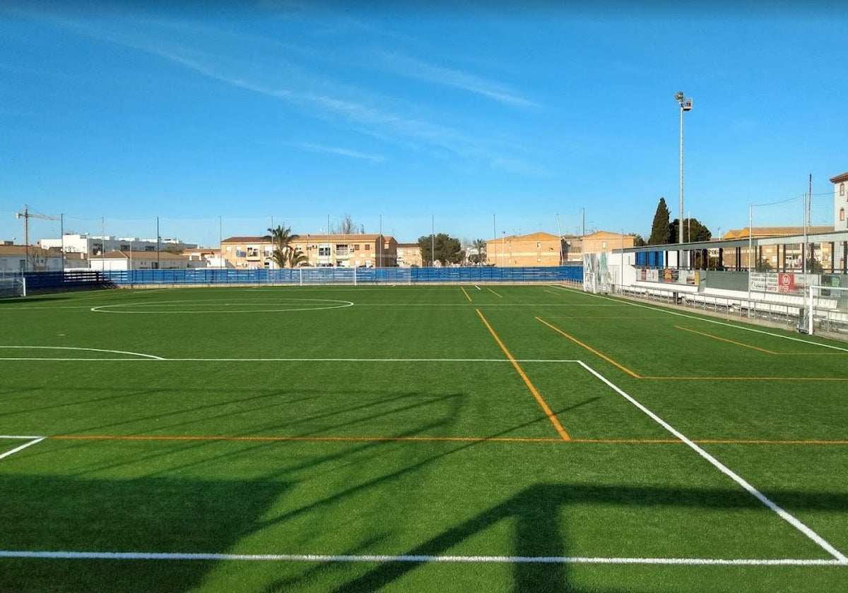 Campo de fútbol del Complejo Deportivo alcalde José Hernández Albarracín