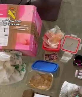 Imagen secundaria 2 - Desmantelan una organización de distribución de droga por correo con ramificaciones en Huelva