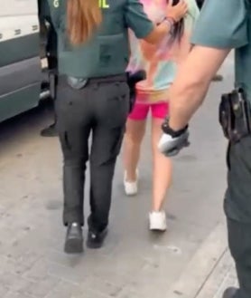 Imagen secundaria 2 - Golpe a la venta de drogas en Isla Cristina: 15 detenidos, entre ellos dos menores, por formar parte de una red de 'telecoca'
