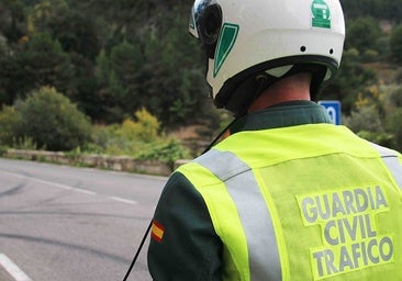 Muere una mujer y dos hombres resultan heridos tras volcar su coche por Niebla en la A-49