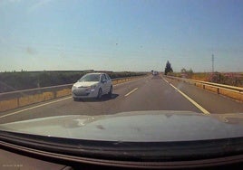 Identificada una conductora que circuló durante ocho kilómetros en sentido contrario por la A-49