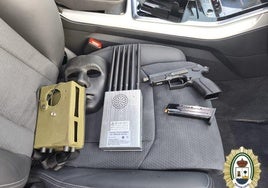 Narcotráfico en Huelva: Tres detenidos en Punta Umbría con armas, tres vehículos y una narcolancha