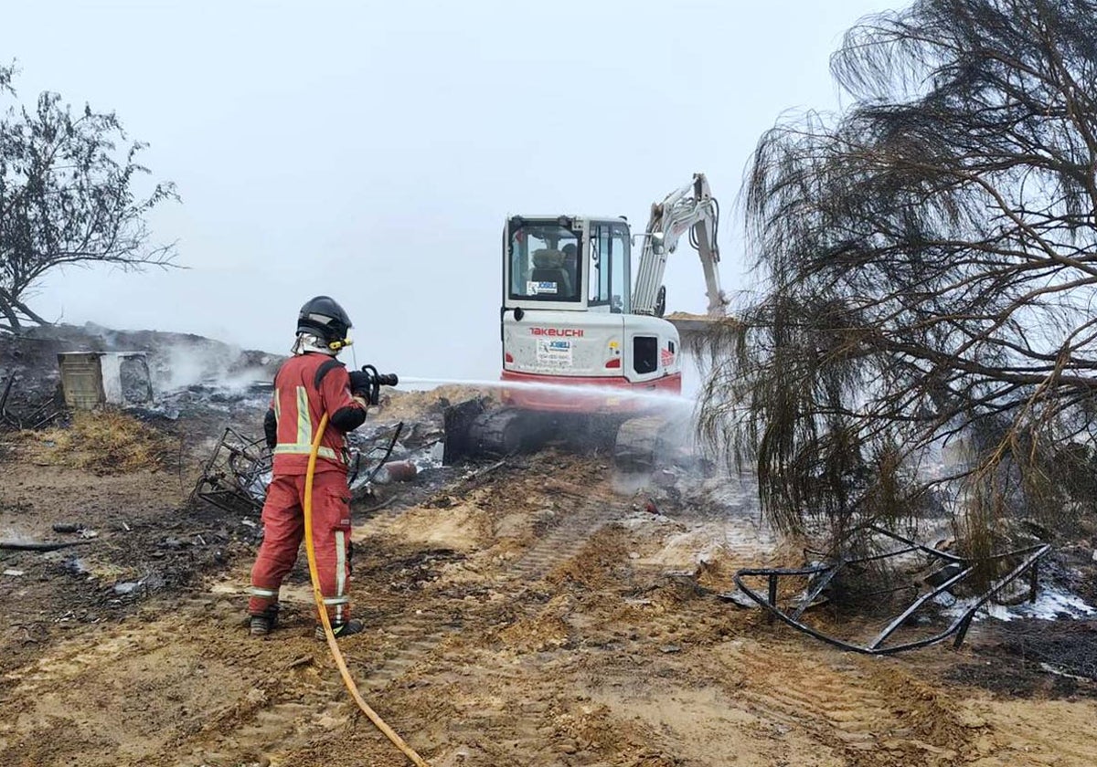 Restos del incendio de esta mañana