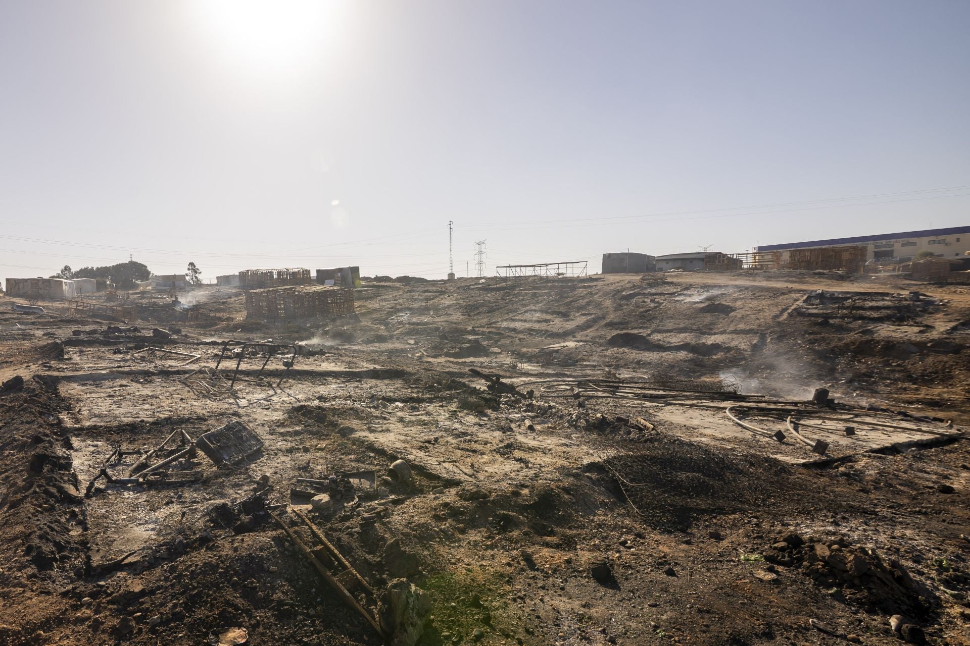 Así ha quedado el asentamiento chabolista de Palos tras el nuevo incendio