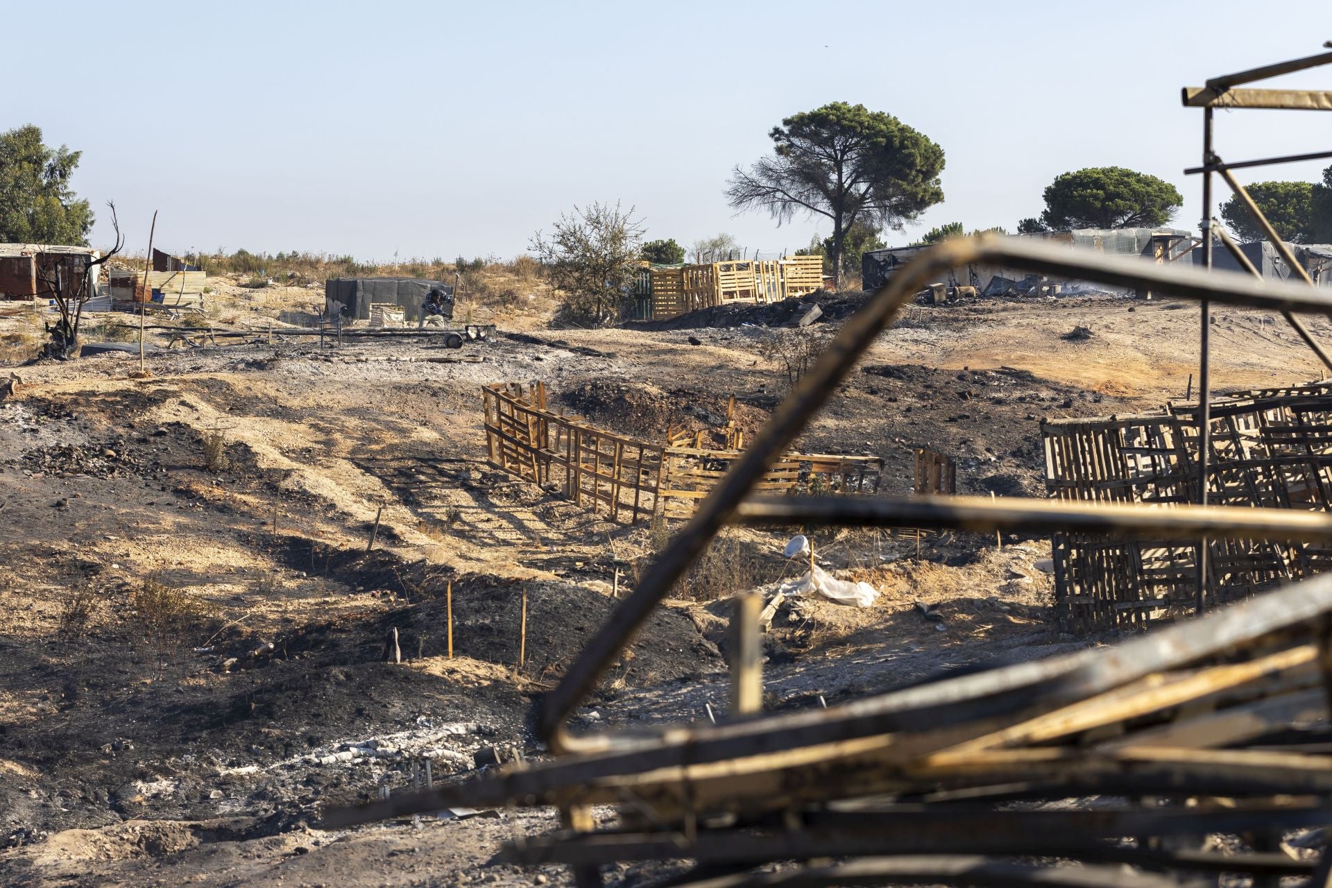 Así ha quedado el asentamiento chabolista de Palos tras el nuevo incendio