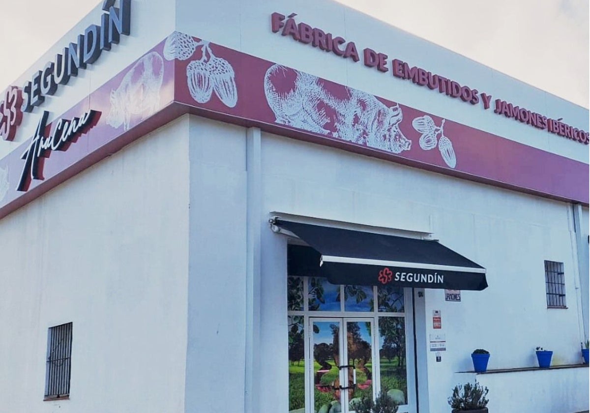 En el establecimiento Cárnicas Segundín de Aracena se produjo un robo la semana pasada