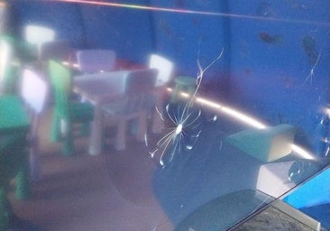 Las instalaciones del Patio del Amor del Juan Ramón Jiménez han sido vandalizadas esta noche.