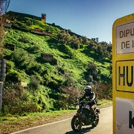 De un castillo medieval a un bosque encantado: la ruta imprescindible para descubrir la Sierra de Aracena
