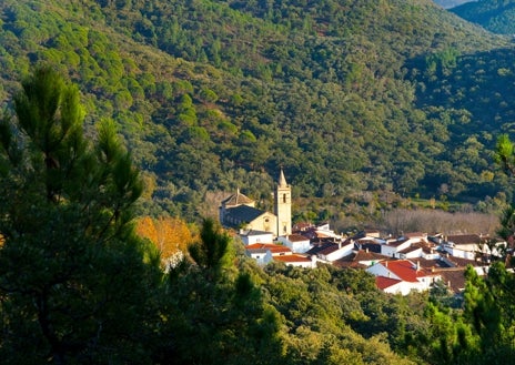 Imagen secundaria 1 - Entre Aracena y el pantano- Linares de la Sierra y Castillo de Cortegana