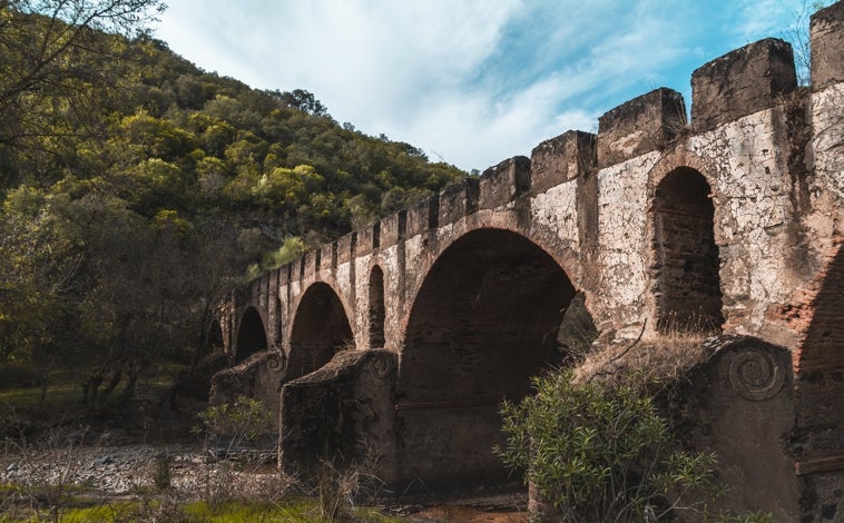 Imagen principal - Puente de los Cabriles, Puente de la Nava y sendero de Encinasola