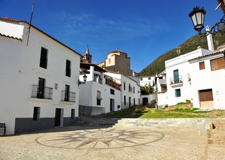 Imagen secundaria 1 - Linares de la Sierra