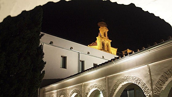 El encantador hotel de Huelva que se encuentra dentro de un histórico convento: está en uno de los pueblos más bonitos de la provincia
