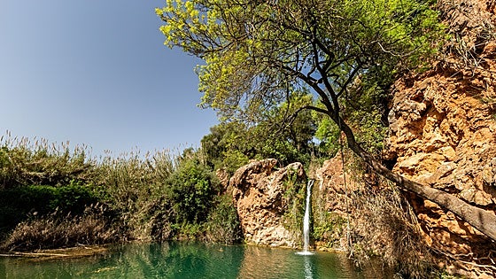 La impresionante piscina natural de agua cristalina que se encuentra a sólo una hora de Huelva