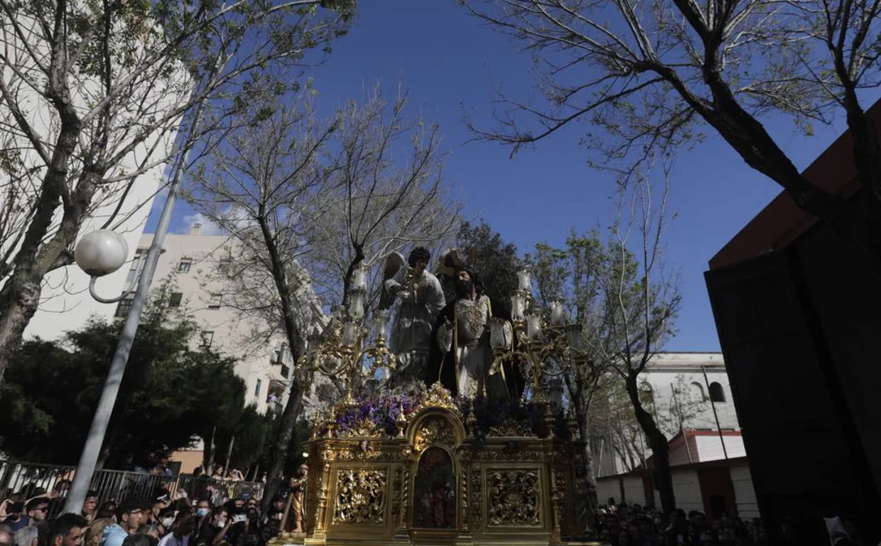 El Obispado de Cádiz interviene la hermandad de la Oración en el Huerto