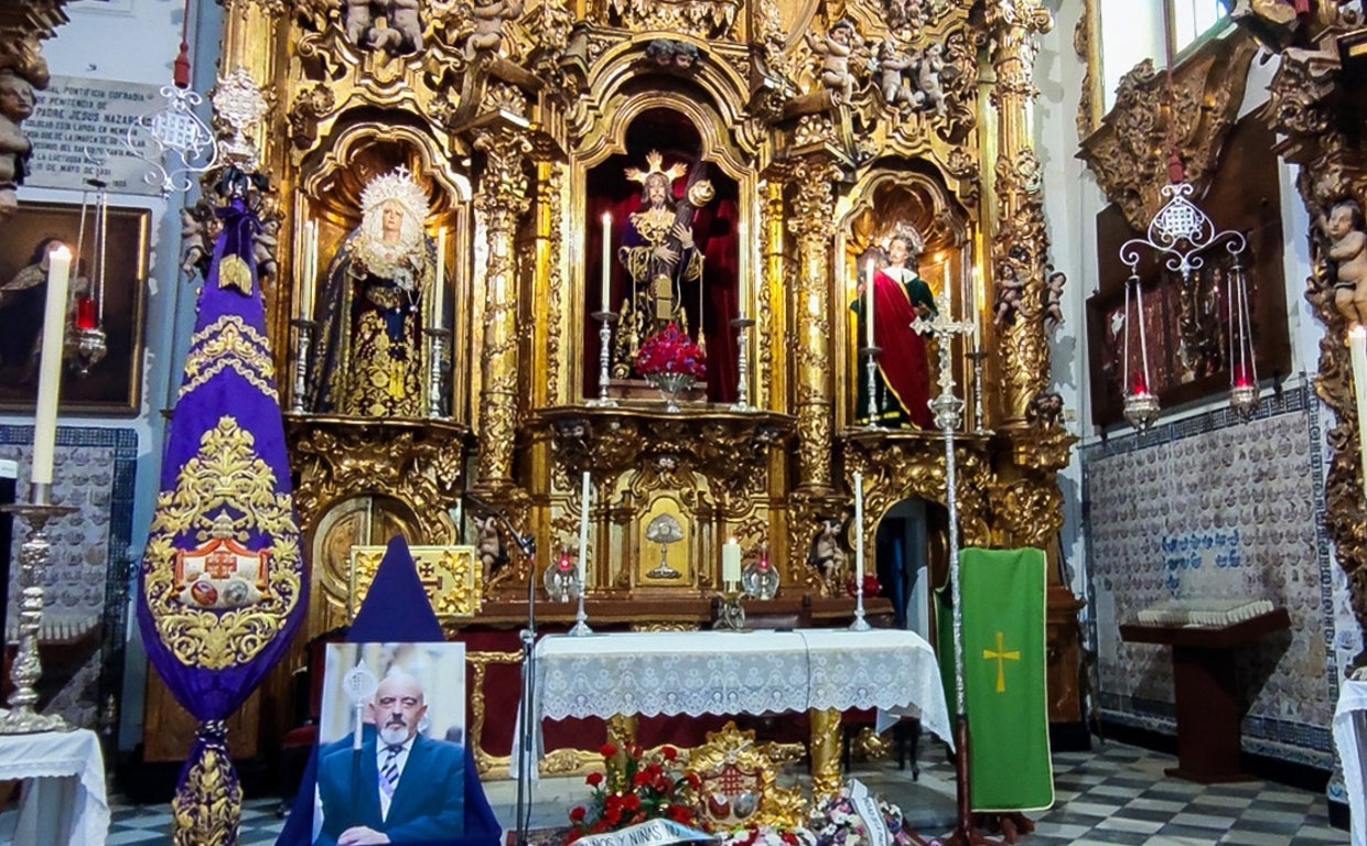 Emocionante y multitudinaria despedida a Miguel Jurado a los pies de su Nazareno