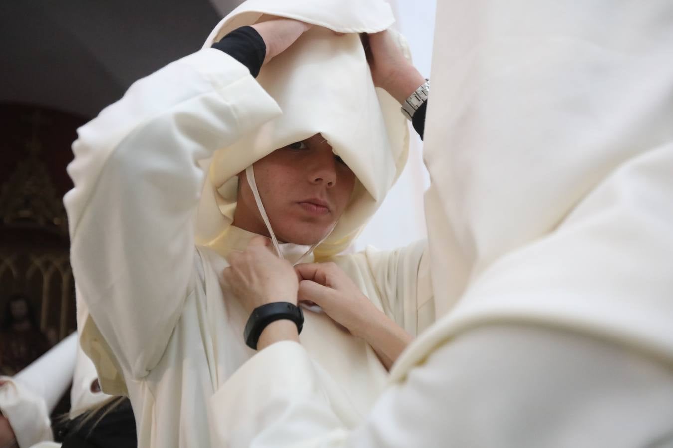 Fotos: el estreno procesional del Nazareno de la Obediencia de Cádiz