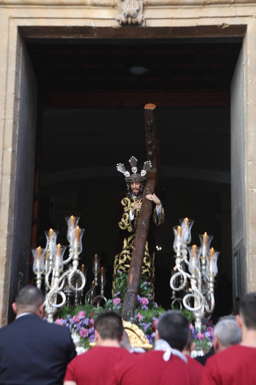 Fotos: el estreno procesional del Nazareno de la Obediencia de Cádiz