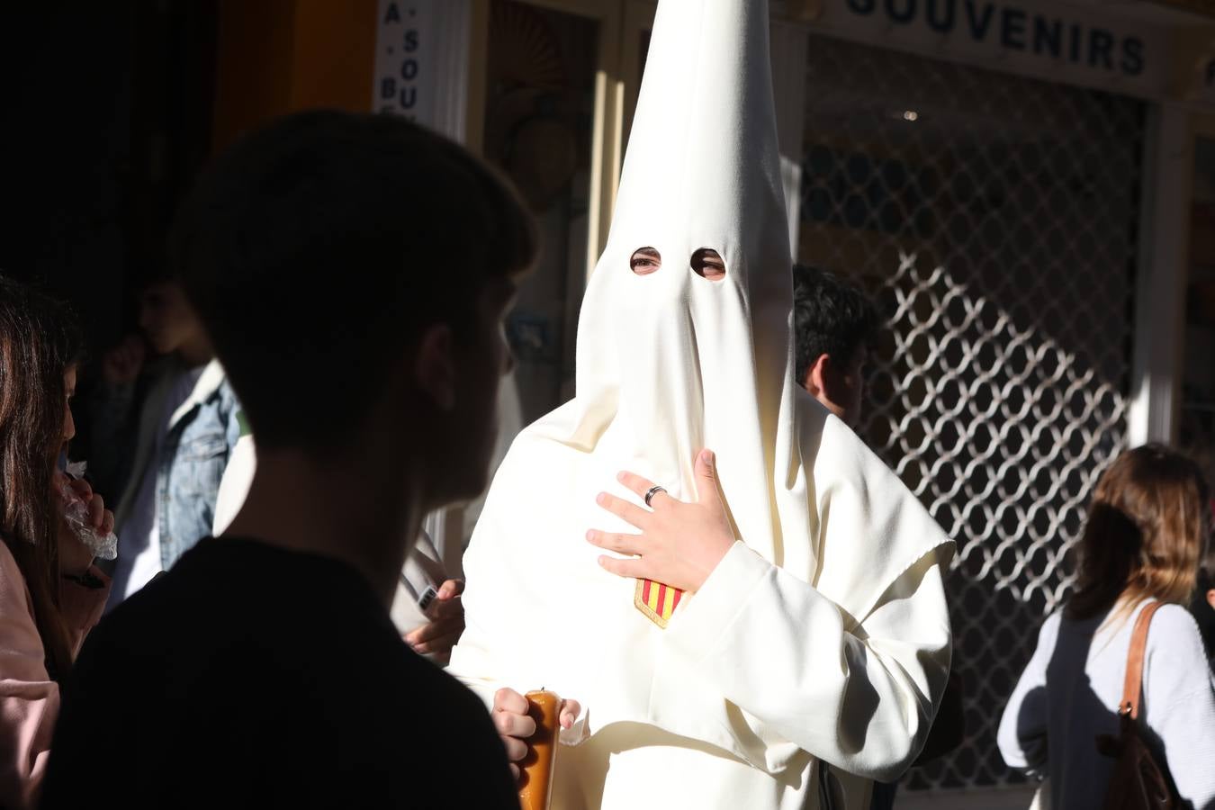 Fotos: el estreno procesional del Nazareno de la Obediencia de Cádiz