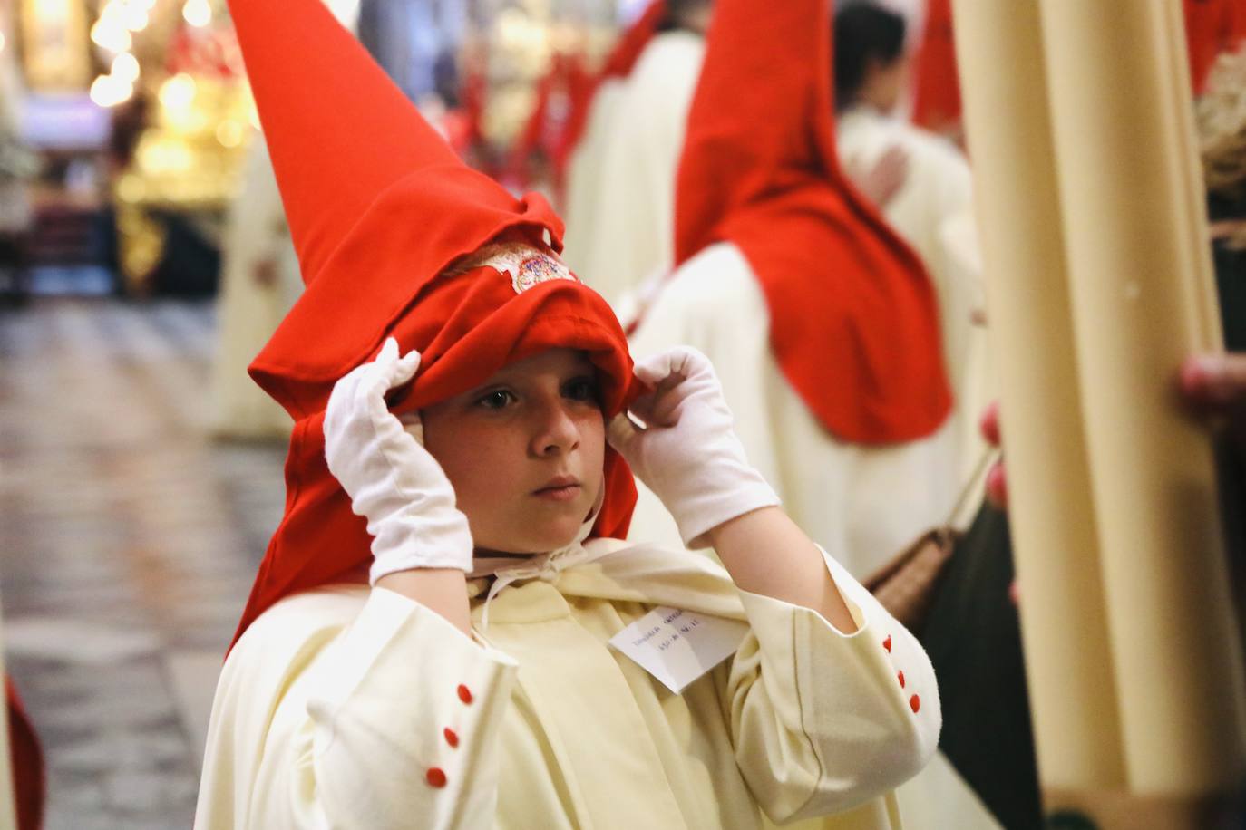Fotos: Las Penas y su andar por las calles de Cádiz en este Domingo de Ramos