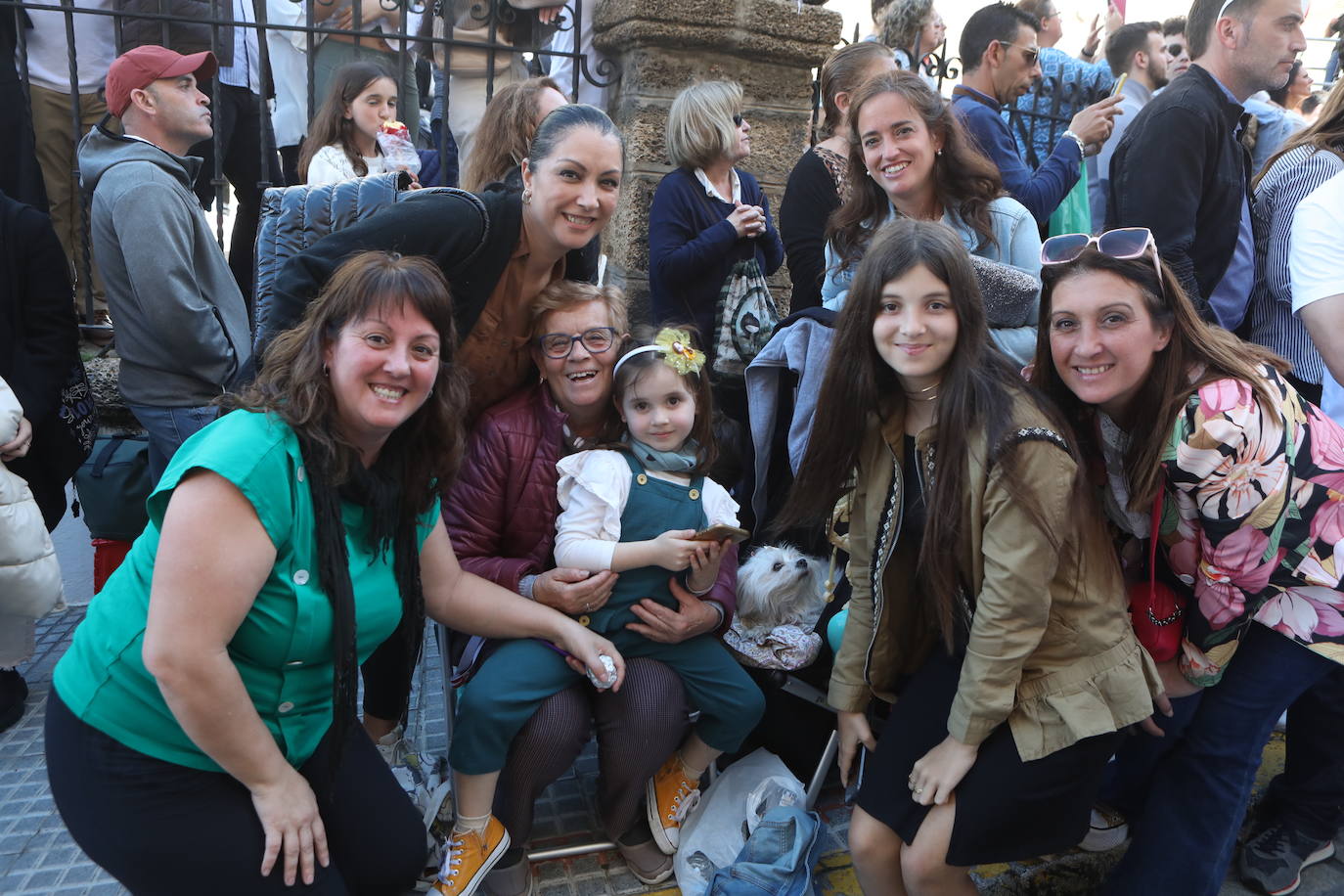 Fotos: La Sagrada Cena en su desfile del Domingo de Ramos en Cádiz