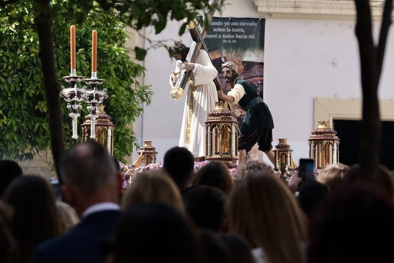 Fotos: El Nazareno del Amor recorre las calles de Cádiz