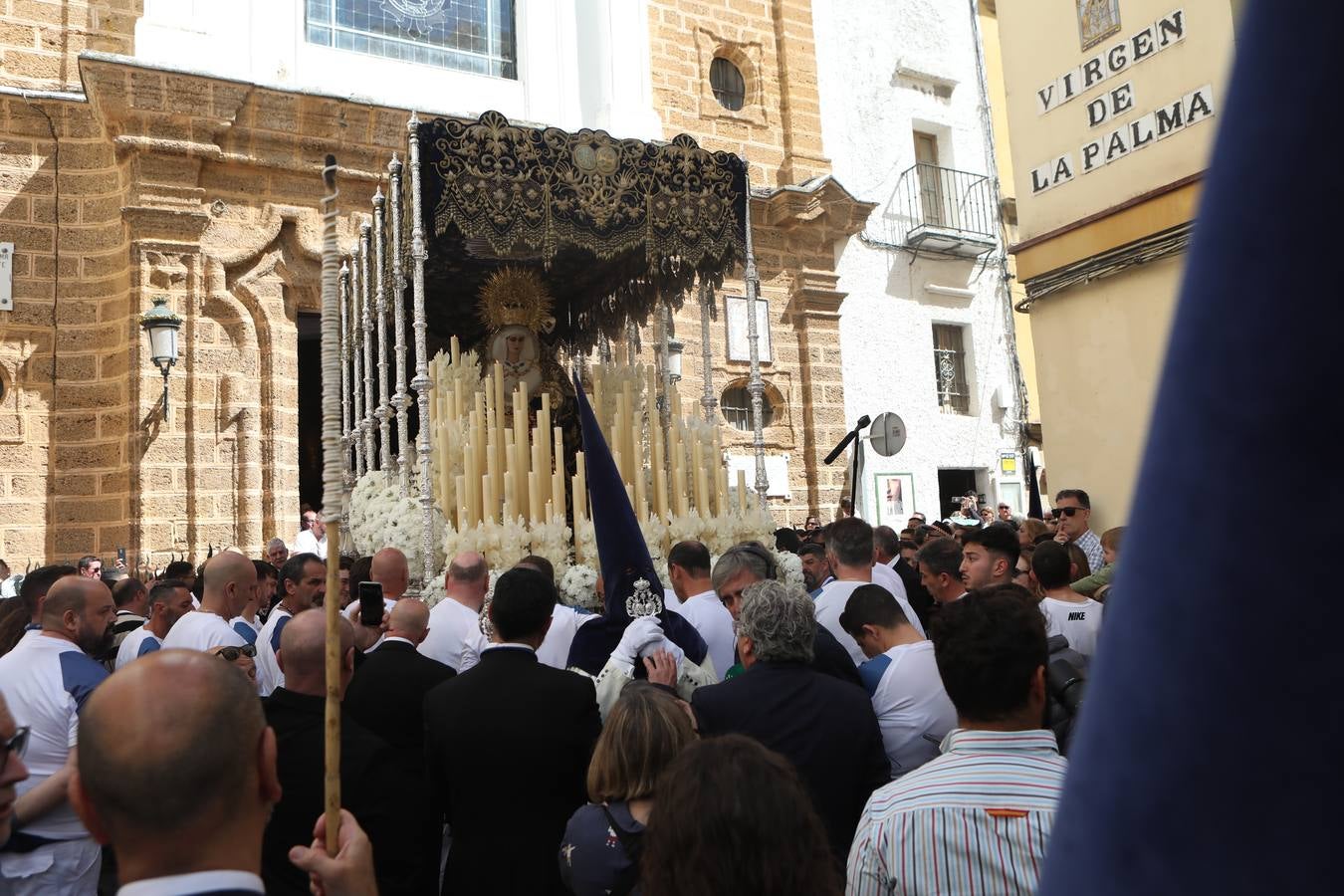 FOTOS: La Palma, en el Lunes Santo de Cádiz