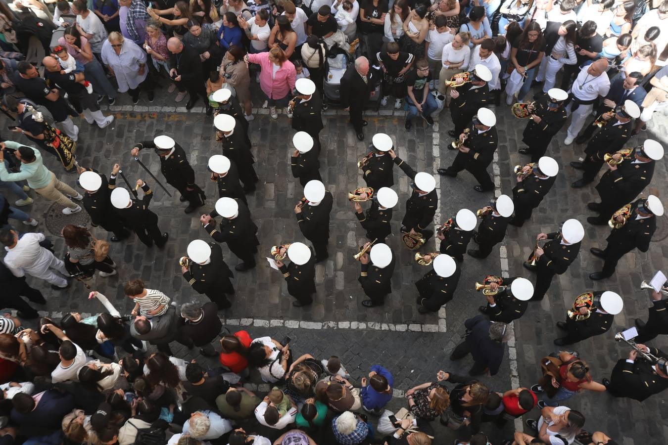 FOTOS: La Palma, en el Lunes Santo de Cádiz