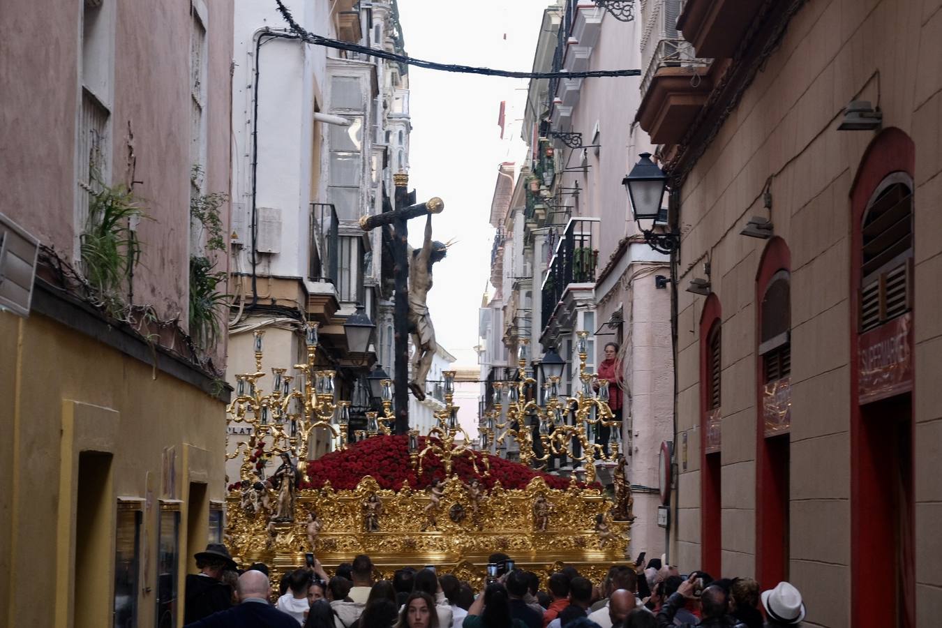 Fotos: Veracruz, la decana, el Lunes Santo en Cádiz