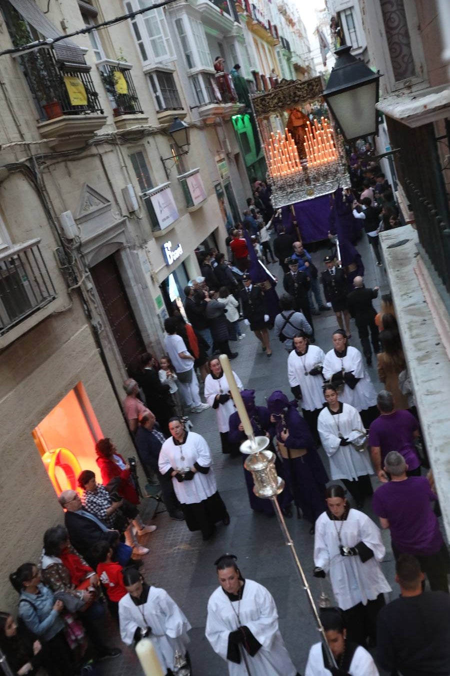 Fotos: Columna, el clasicismo de la hermandad de San Antonio