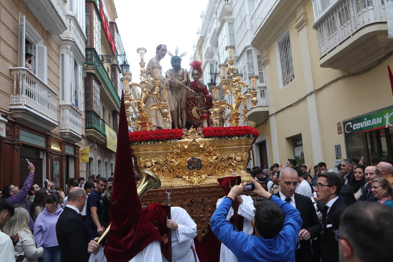 Fotos: Ecce-Homo, el Martes Santo en Cádiz