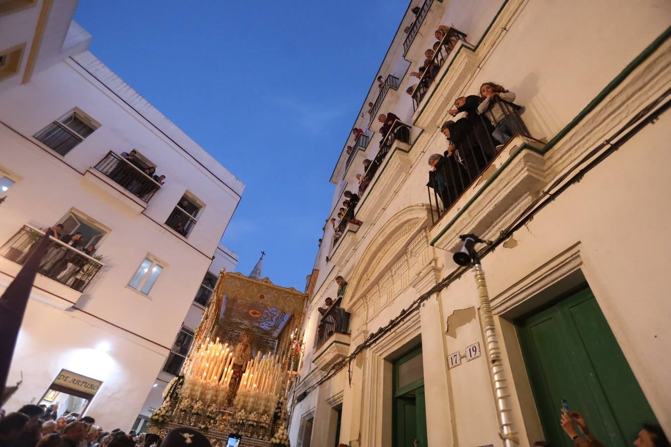 Fotos: Nazareno, el Jueves Santo en Cádiz