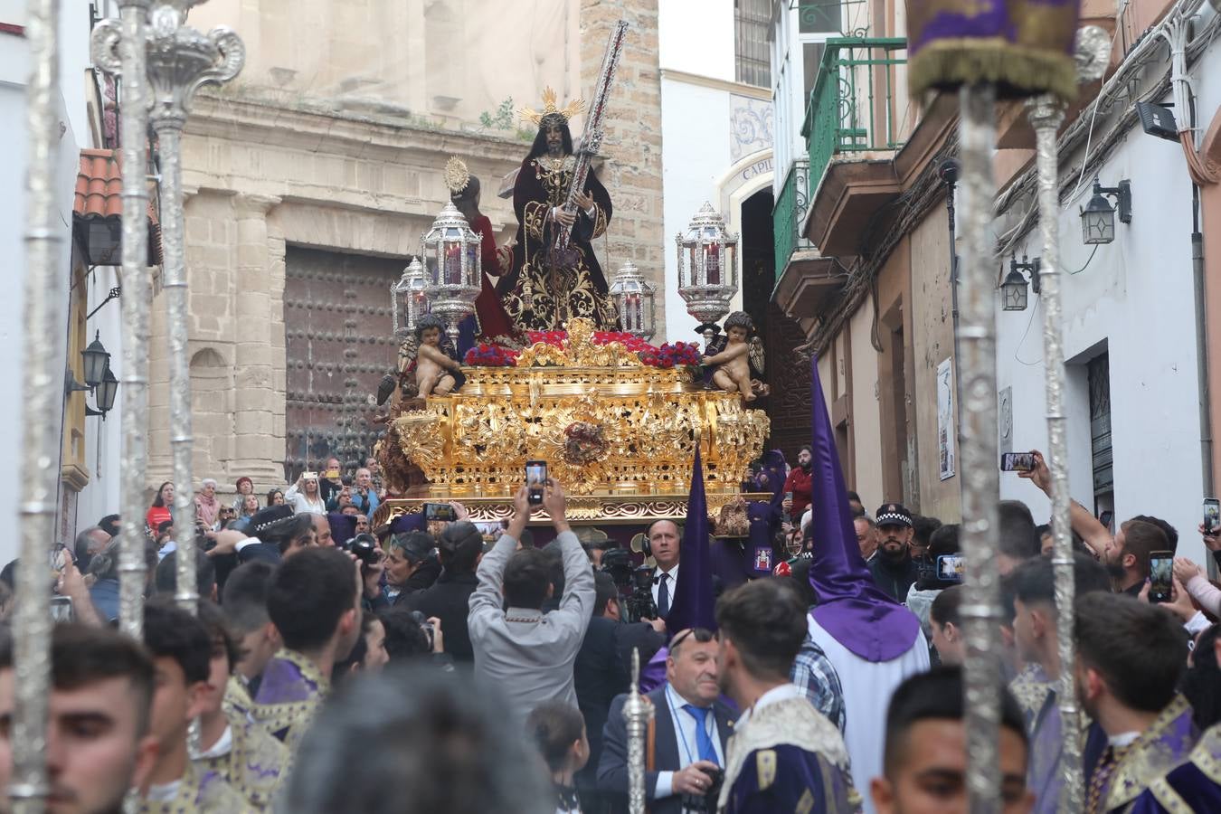 Fotos: Nazareno, el Jueves Santo en Cádiz