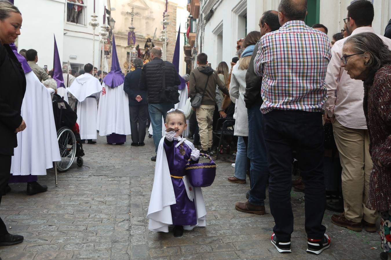 Fotos: Nazareno, el Jueves Santo en Cádiz