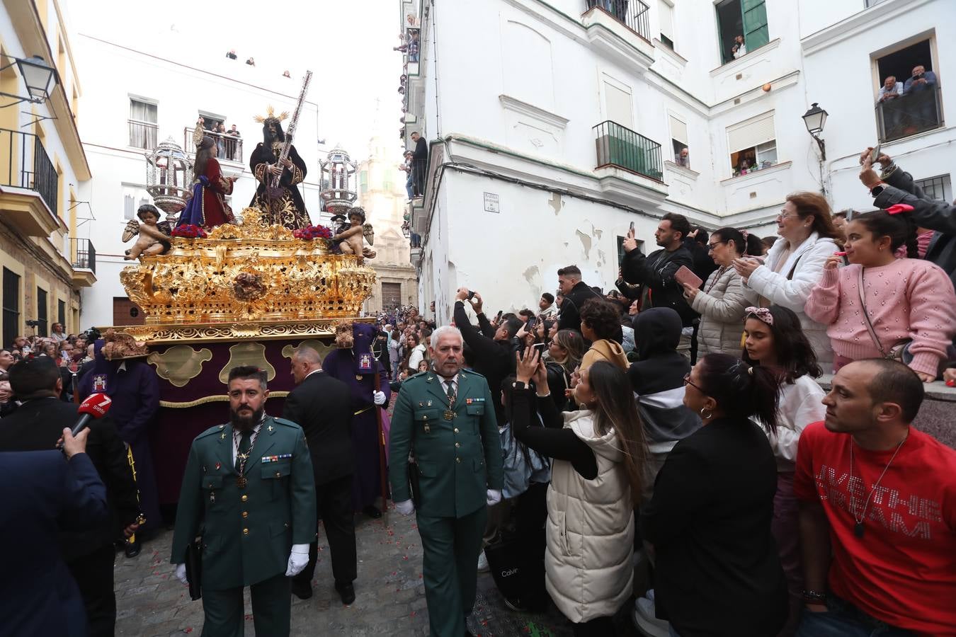 Fotos: Nazareno, el Jueves Santo en Cádiz